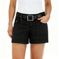 Pantalones cortos elásticos informales para mujer con bolsillos utilitarios.